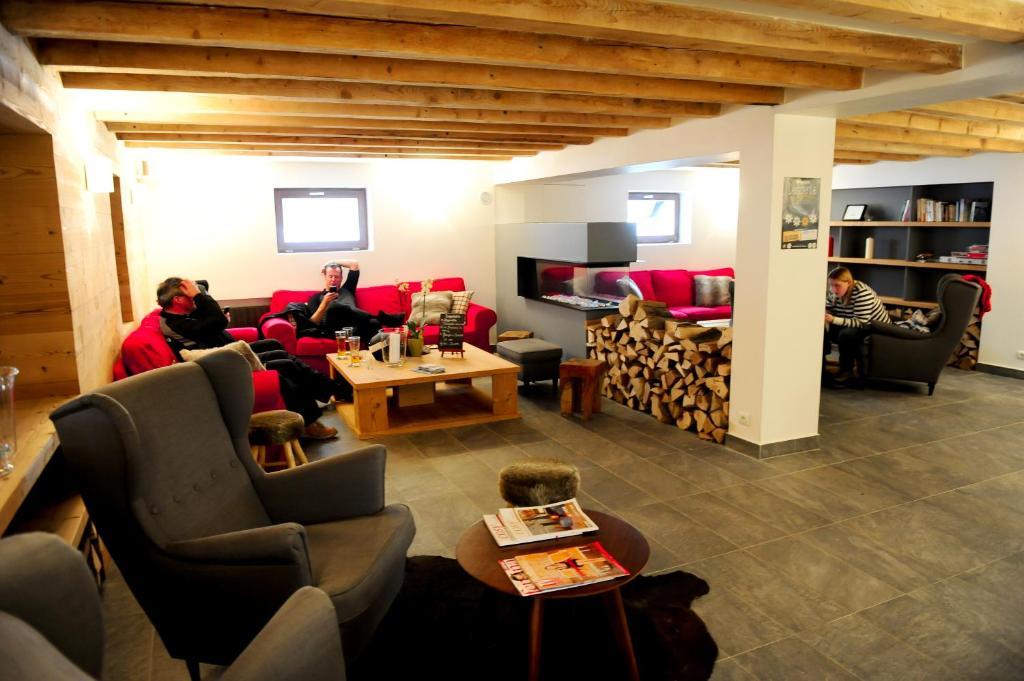 לה ג'ט Chalet Hotel Regina מראה חיצוני תמונה