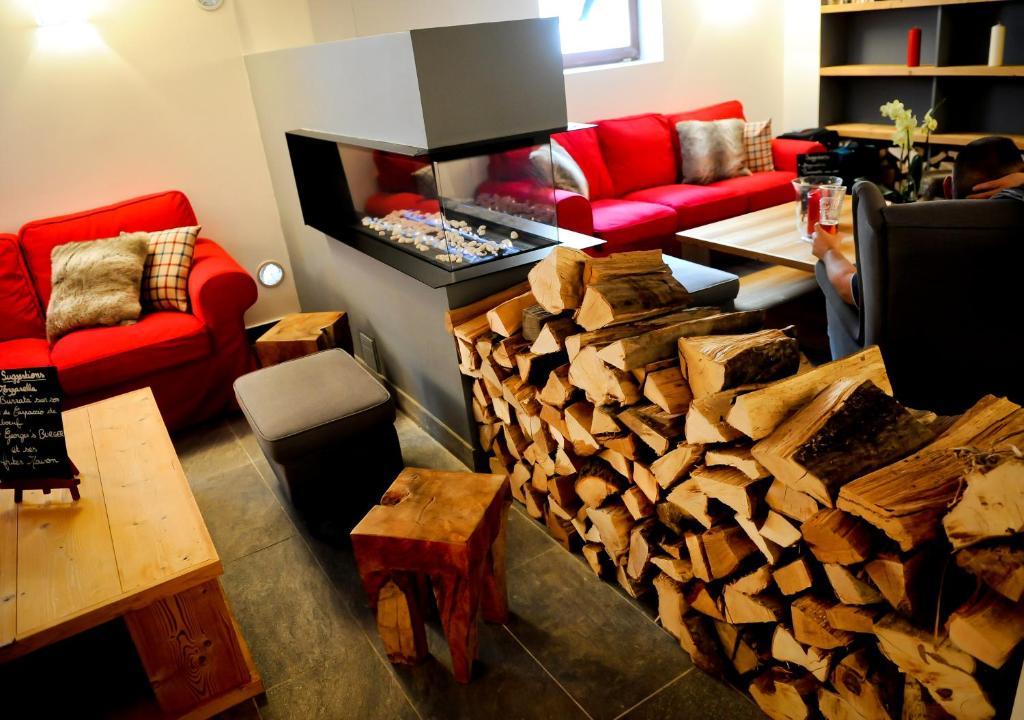 לה ג'ט Chalet Hotel Regina מראה חיצוני תמונה