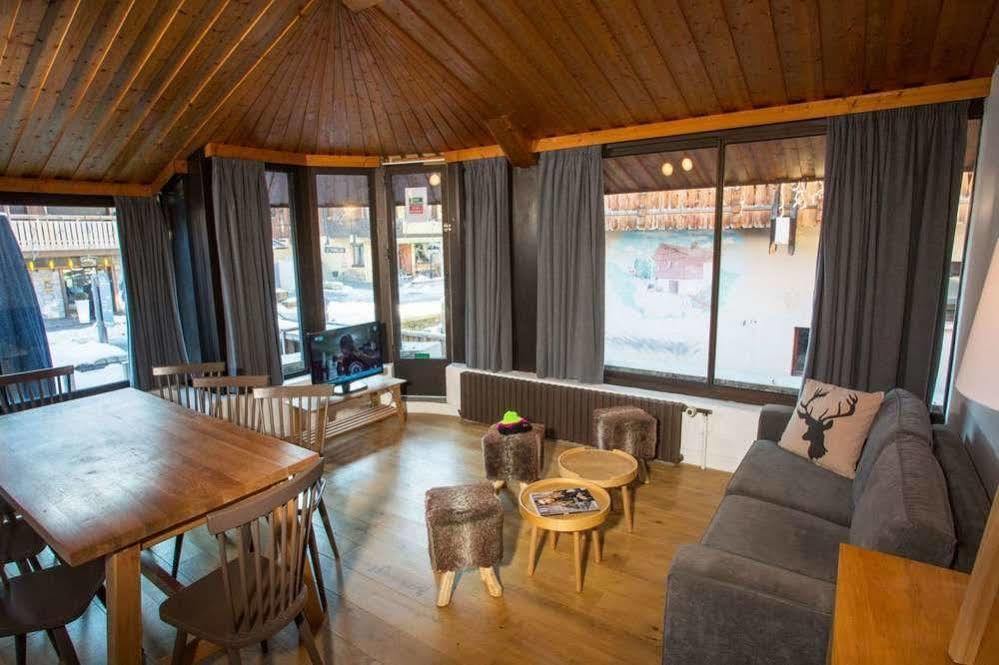 לה ג'ט Chalet Hotel Regina מראה חיצוני תמונה