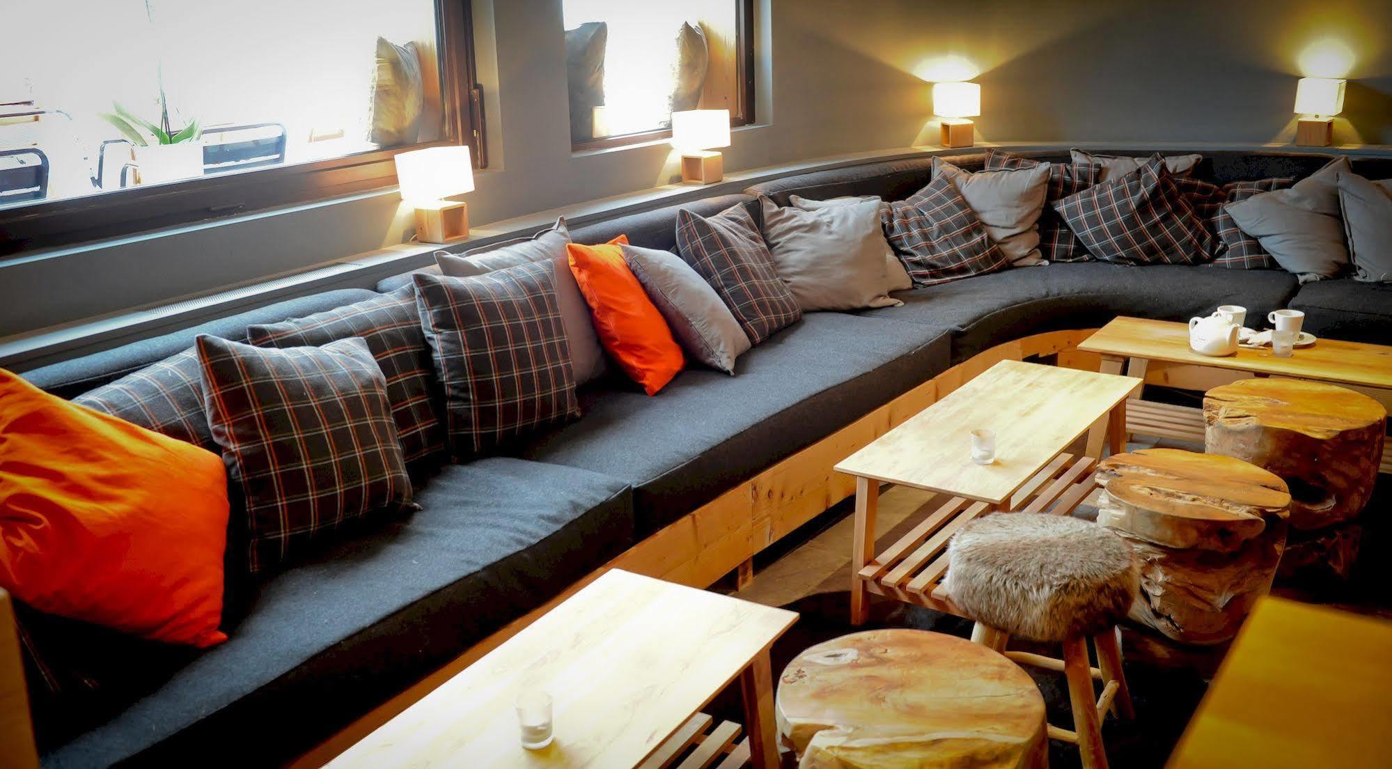 לה ג'ט Chalet Hotel Regina מראה חיצוני תמונה